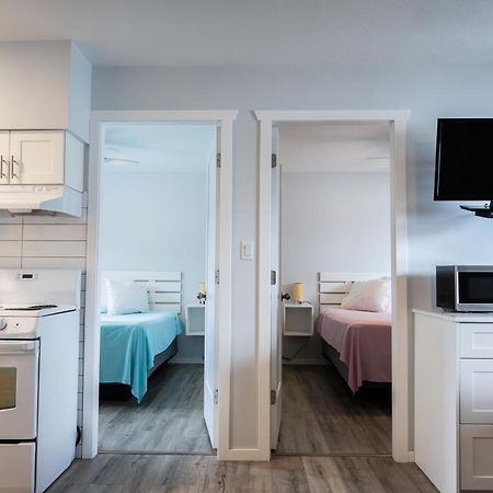 Poplars Motel On The Lake Osoyoos Ngoại thất bức ảnh